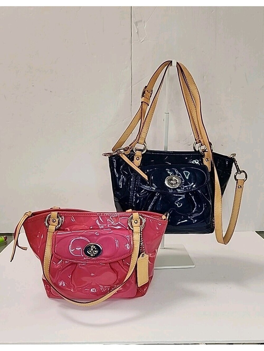Coach Signature Leah Bag Set Of 2 Navy Pnk Embossed Patent Lthr Crossbody F14728